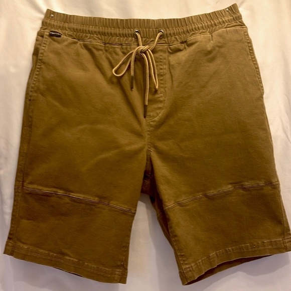 EMPYRE Other - NWOT Empyre Cargo Chino Pull On Casual Loungewear Streetwear Men’s Short Medium